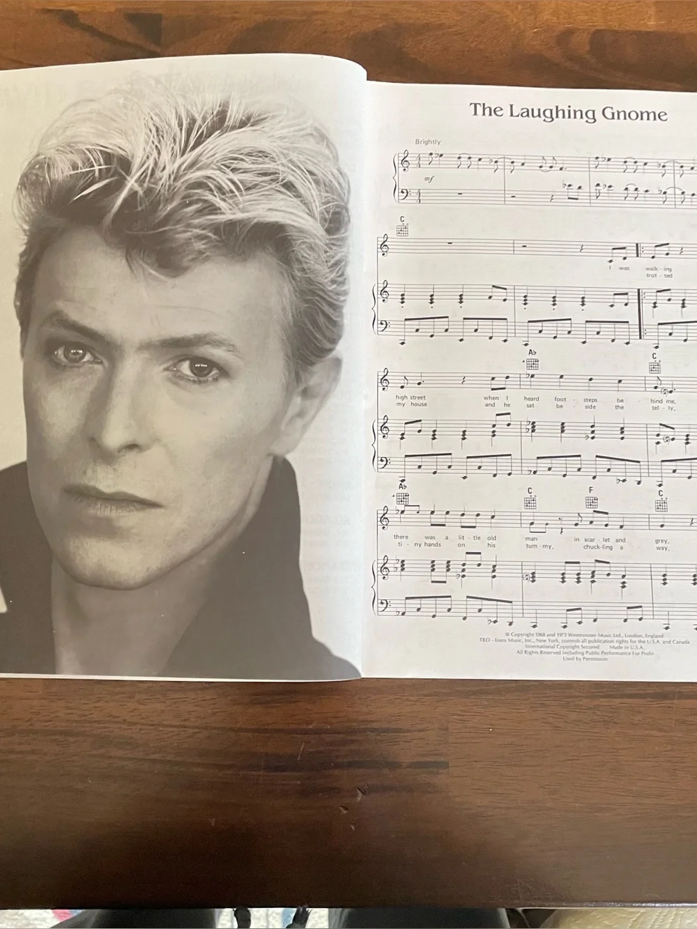 David Bowie Sheet Music Anthology: Piano, Vocal, Guitar - Picture 5 of 14